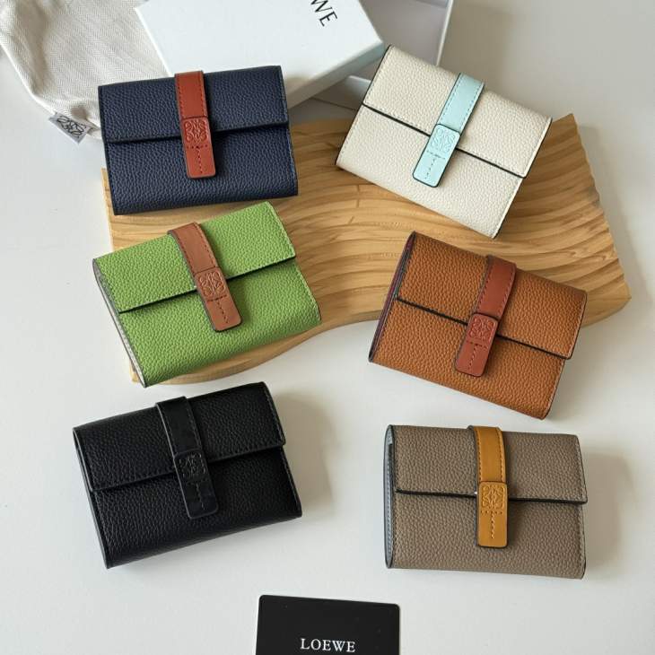 Picture of Loewe Wallets _SKUfw239899901fw